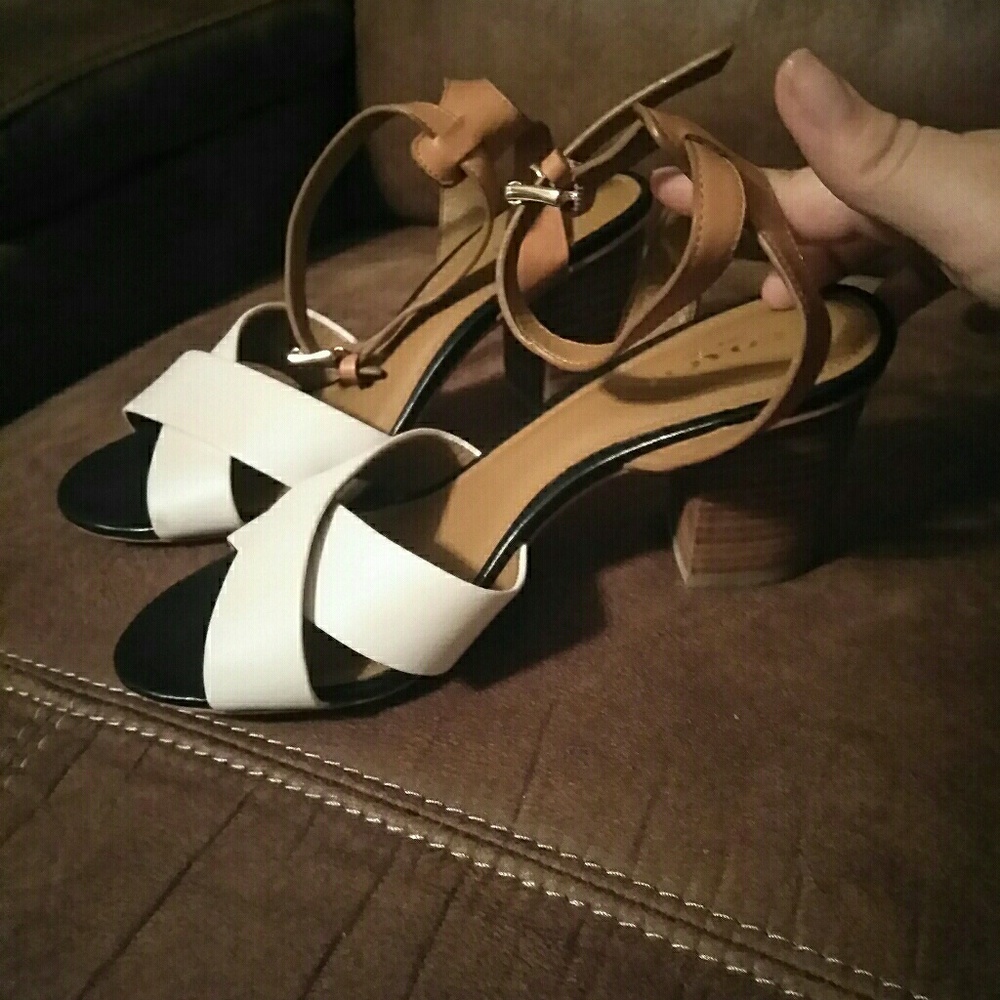 Coach heels size 7
